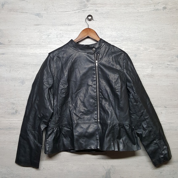 Vintage Jackets & Blazers - Vintage Leather Jacket. AMAZING Design! Perfect!